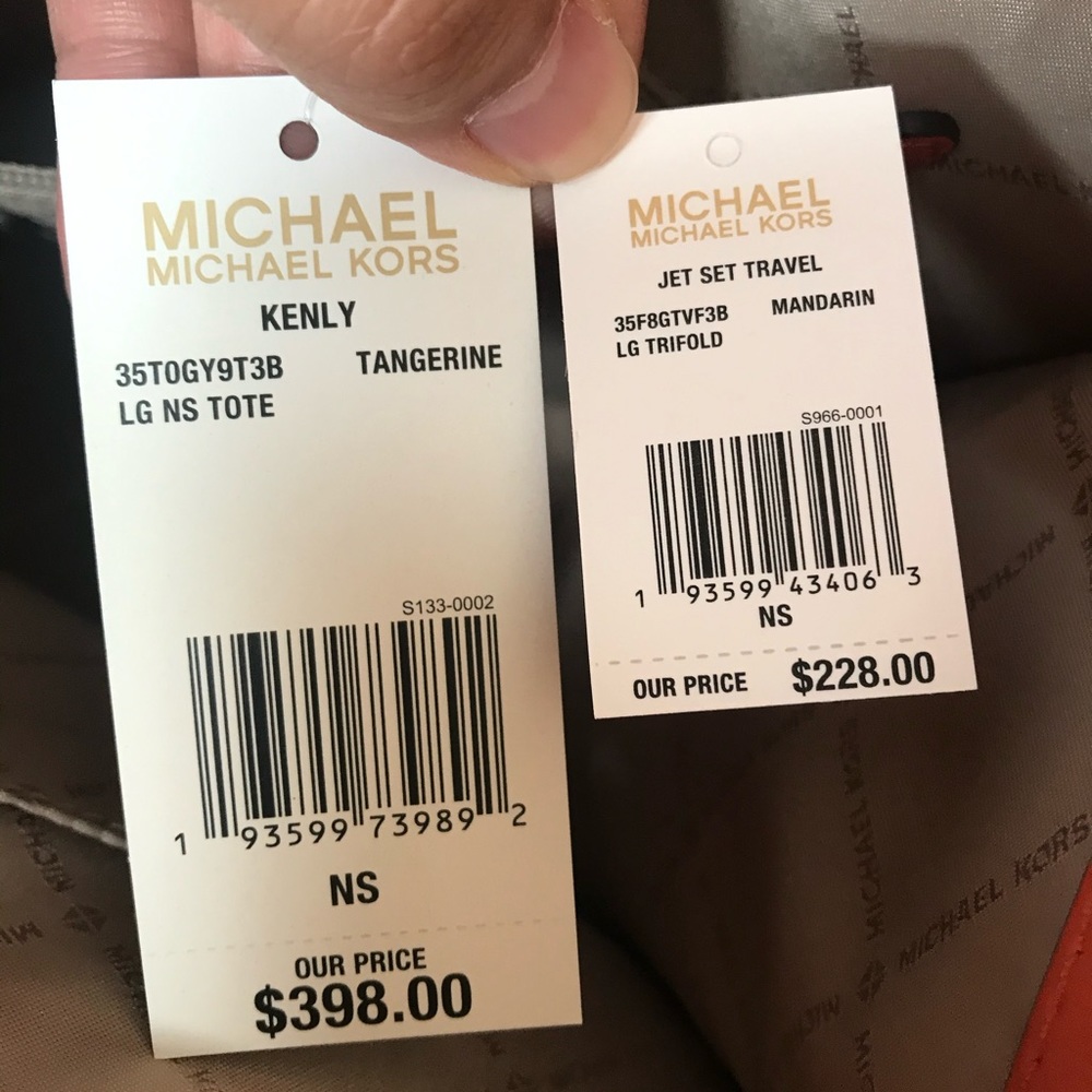 🌼Michael Kors Set - Picture 7 of 16